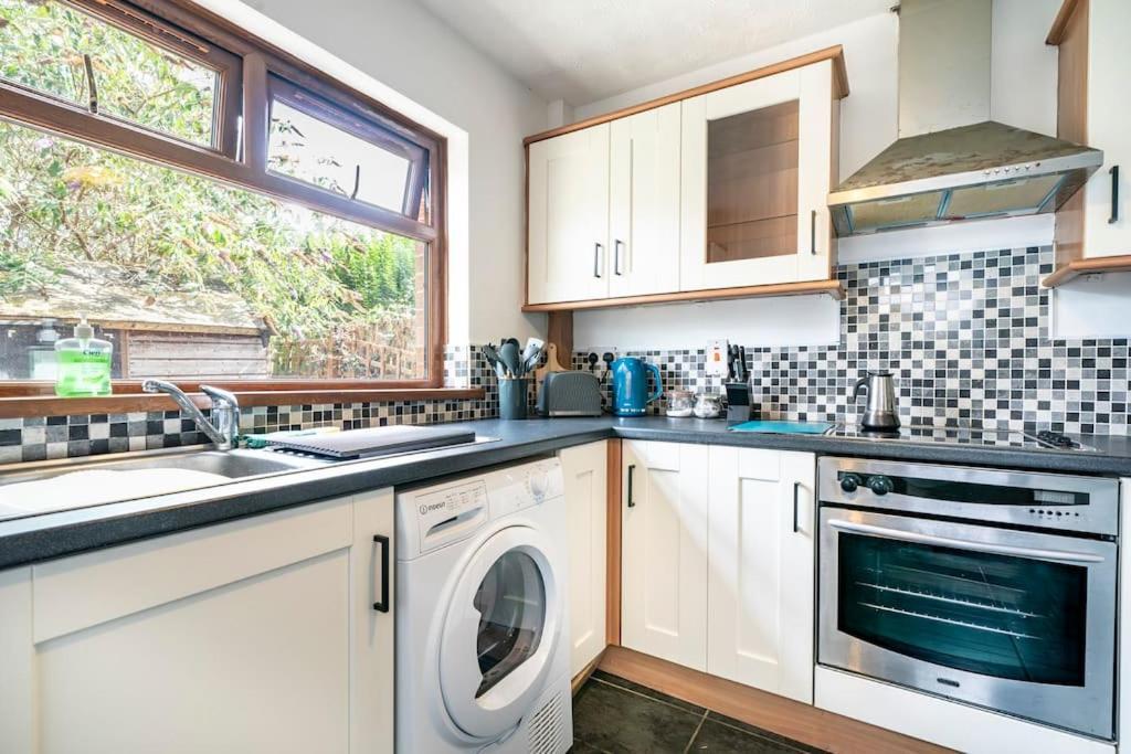 Modern 3 Bedroom House Close To Ferry And City Centre Belfast Zewnętrze zdjęcie